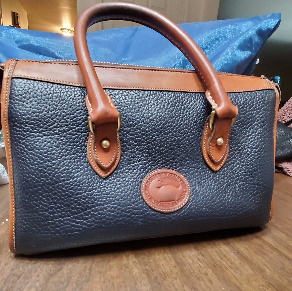 Vintage Dooney & Bourke handbag